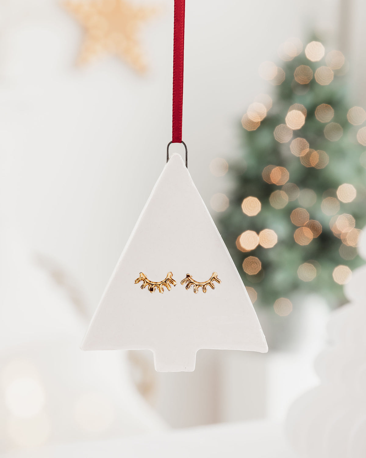 Set of 4 Christmas Tree Ornaments with Gold Eyelashes