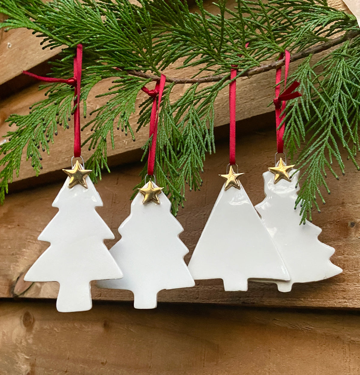 Set of 4 Christmas Tree Ornaments with Shiny Gold Stars